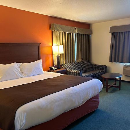 Northwoods Inn & Suites - Blackduck 외부 사진