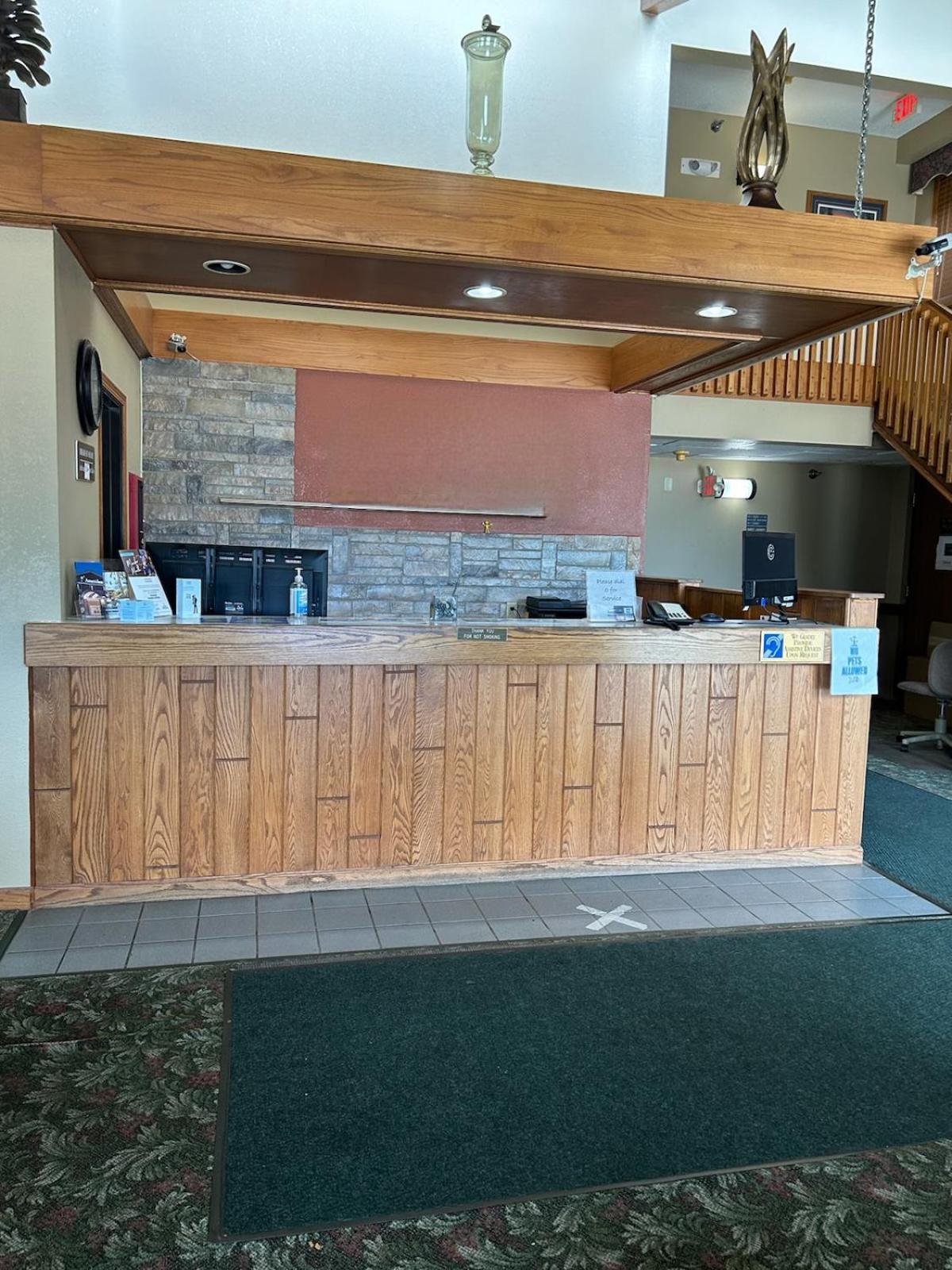 Northwoods Inn & Suites - Blackduck 외부 사진